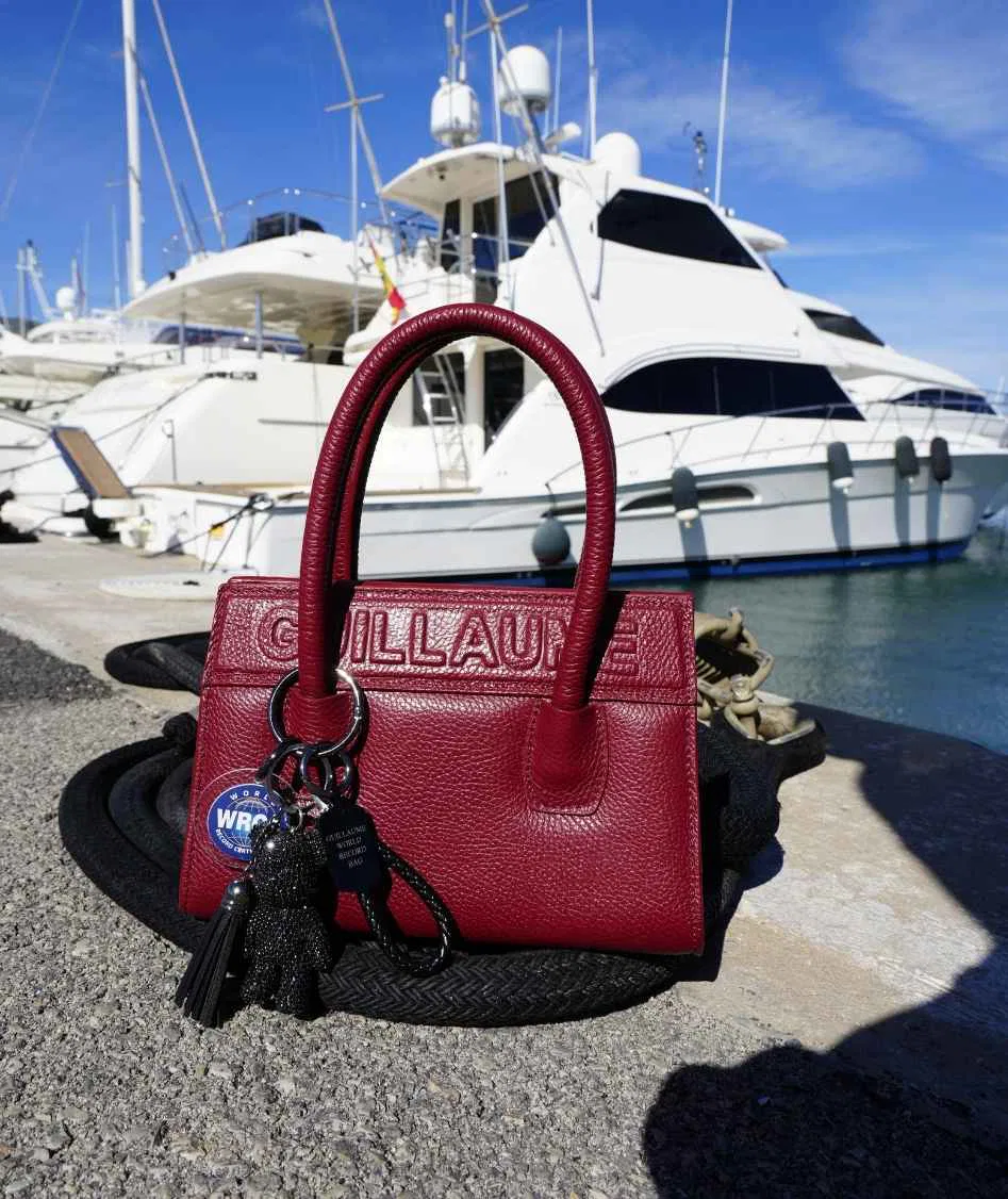 Guillaume Bags handgemaakte luxe tas – originele art bag Handmade luxury bag van Guillaume – limited edition Zeldzame handgemaakte tas – investeren in exclusieve mode Originele luxe tas uit Italië – art collection Extremely rare art bag – limited edition Guillaume Must-have designer tas – handgemaakt en uniek Limited edition tas – exclusieve art bag collectie Luxe handgemaakte tassen collectie – Guillaume Bags Zeldzame crocodile tas – gecertificeerd leder Ferrari art bag – unieke kunsttas Ferrari geïnspireerde tas – luxe art collectie Gecertificeerd leder – handgemaakte luxe tas Art bag van kunstenaar Guillaume – original collection Original limited edition art bag – handmade in Italy Handgemaakte tas Italië & Nederland – exclusieve collectie Contemporary artist art bag – unieke modekunst Kunstcollectie handgemaakte tassen – Guillaume Exclusieve art & fashion tas – limited edition Wereldrecord en wereldkampioen kunstenaar – Guillaume Bags Online shop luxe tassen – Guillaume Bags Mode tas met kunst – unieke merchandising Designer tas handgemaakt – originele kunsttas Sleutelhanger van gecertificeerd leder – art merchandise Luxe portemonnee handgemaakt – limited edition Mini tas handgemaakt – exclusieve art bag Grote handgemaakte tas – luxe schoudertas Schoudertas van gecertificeerd leder – art collectie Crocodile leather art bag – extremely rare Original art bag – handgemaakt en uniek design Limited editions luxury bags – handmade art Fashion art bag – must have designer item